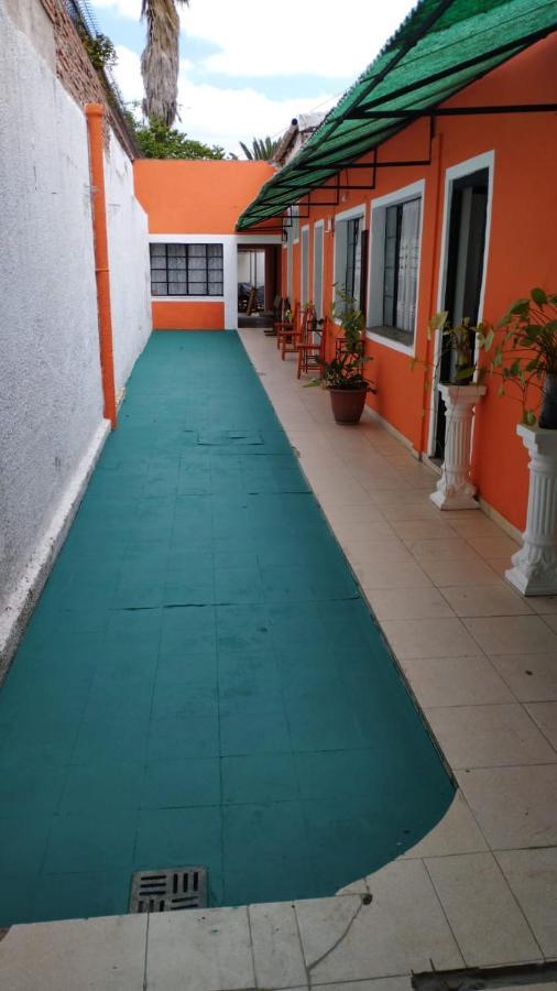 Plaza Hostel Sj 2 サルタ エクステリア 写真