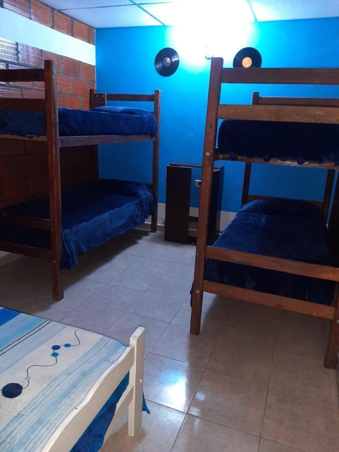 Plaza Hostel Sj 2 サルタ エクステリア 写真